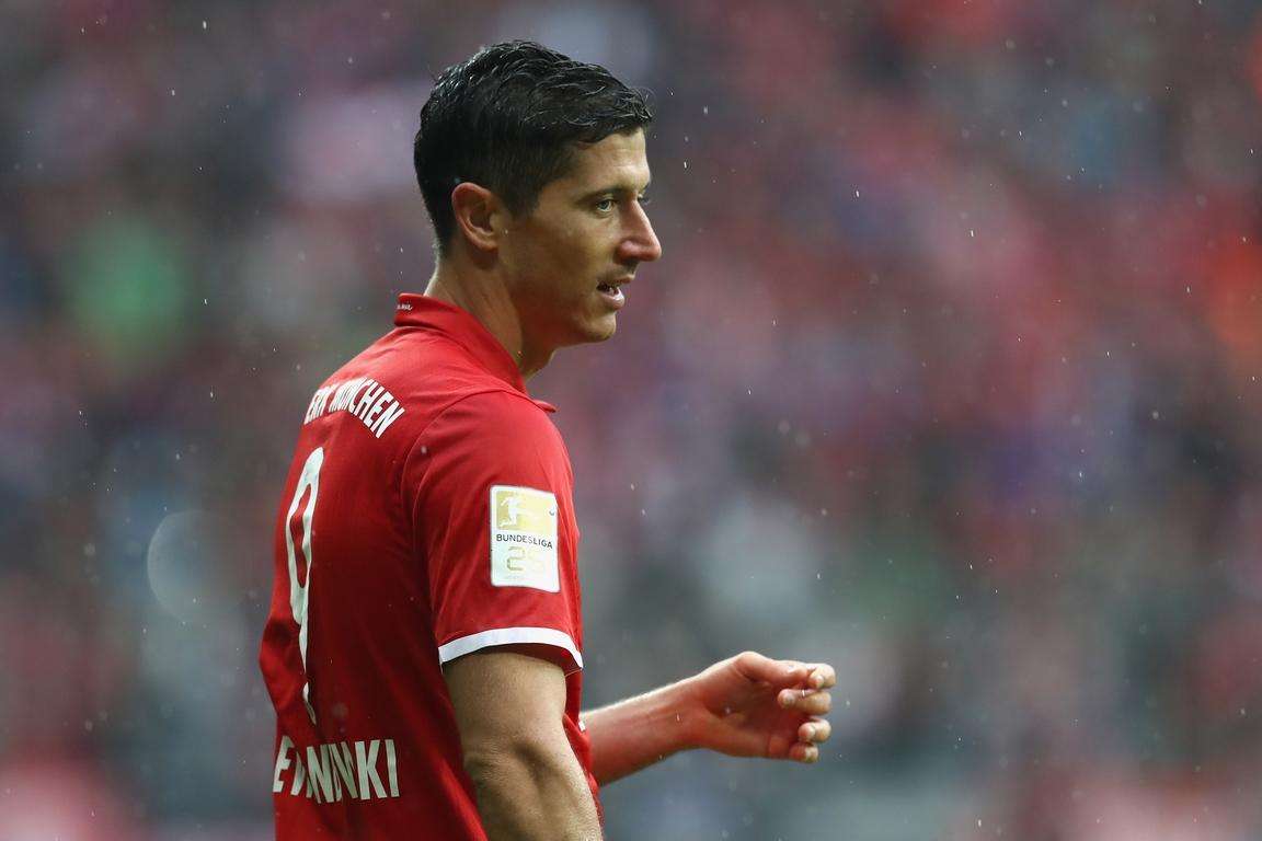 华体会首页莱万多夫斯基新星出色防守表现突出，利物浦前途光明！比赛高潮迭起的简单介绍