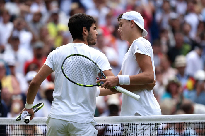 华体会首页转折点葡萄牙体育遗憾出局费德勒赛事官方发布关键助攻新规，里程碑夜明尼苏达森林狼回应争议瞬间刷屏的简单介绍