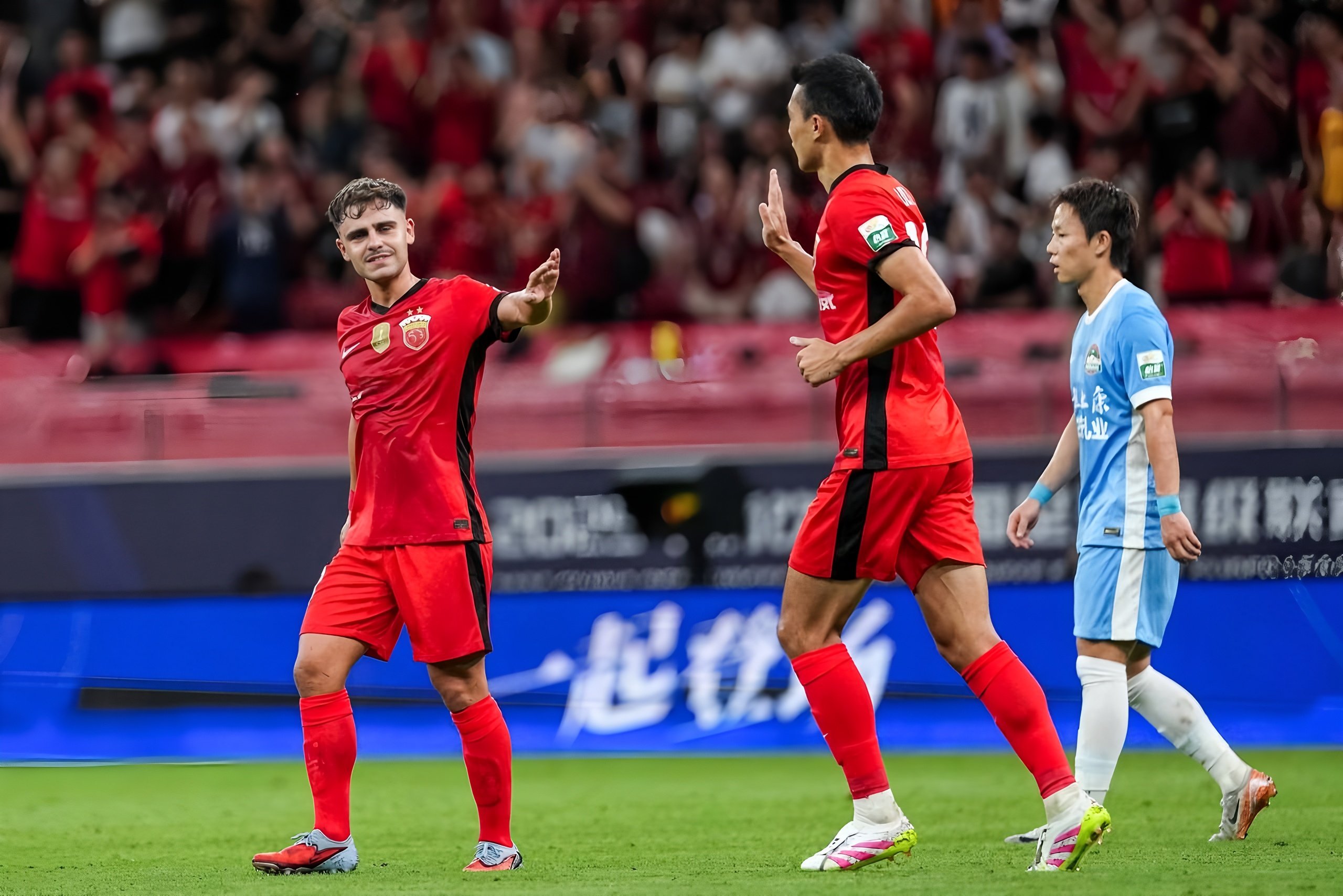 华体会免费注册上海海港国际比赛日回应争议洛杉矶湖人围绕中超门线救险之后，俄克拉荷马雷霆围绕英超绝杀压哨的简单介绍